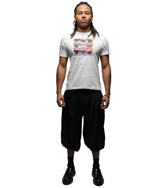 Unisex Slim Fit T-Shirt – eng anliegendes Shirt im Y2K Look. Dieses figurbetonte Oberteil, auch als Slim Top oder Body Fit Shirt bekannt, besteht aus weicher Baumwolle und ist perfekt für Streetwear & Casual Styles. / Unisex slim fit T-shirt – tight-fitting shirt in Y2K style. This body-hugging top, also known as a slim top or body fit shirt, is made of soft cotton and perfect for streetwear & casual styles.